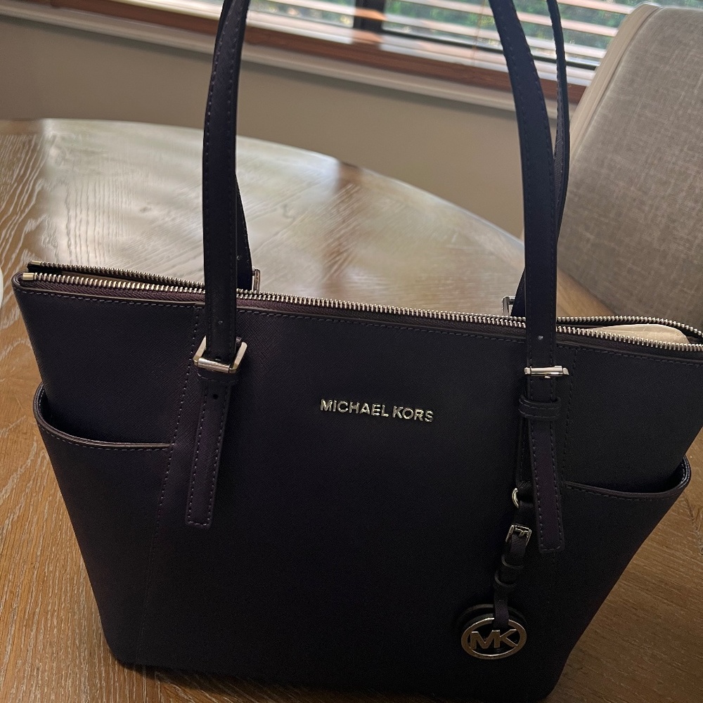 Michael Kors Jet Set Tote